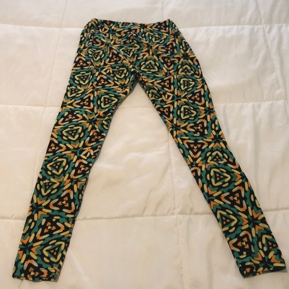 LuLaRoe soft as butter colorful leggings w multiple colors in a stick pattern OS - Picture 2 of 3